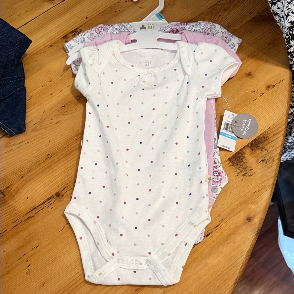 GAP White Polka Dot Baby One-Piece Bodysuit with Pink and Navy Dots